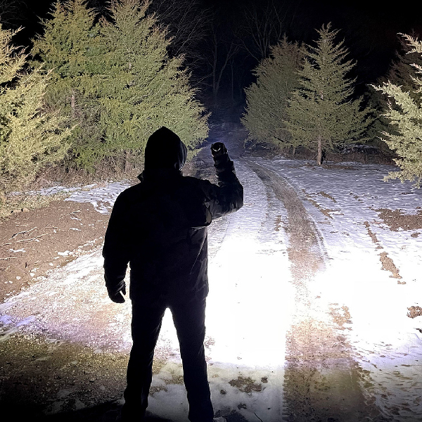 LitezAll Kodiak 25478 Kolossus Rechargeable Tactical Torch with Power Bank 15,000 Lumens - Image 3
